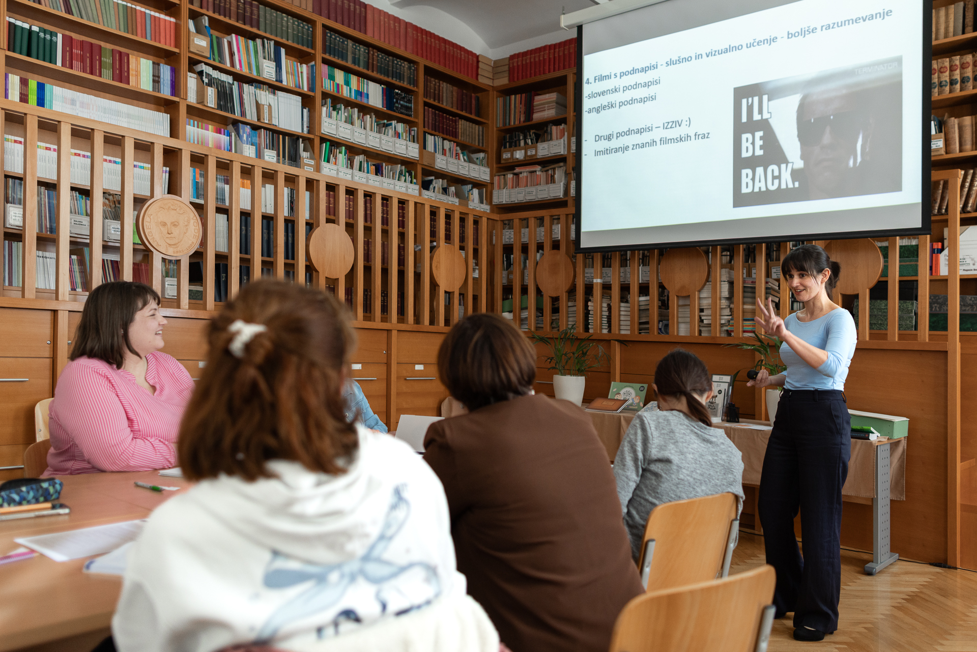 Predavanje o praktičnih primerih bralne pismenosti