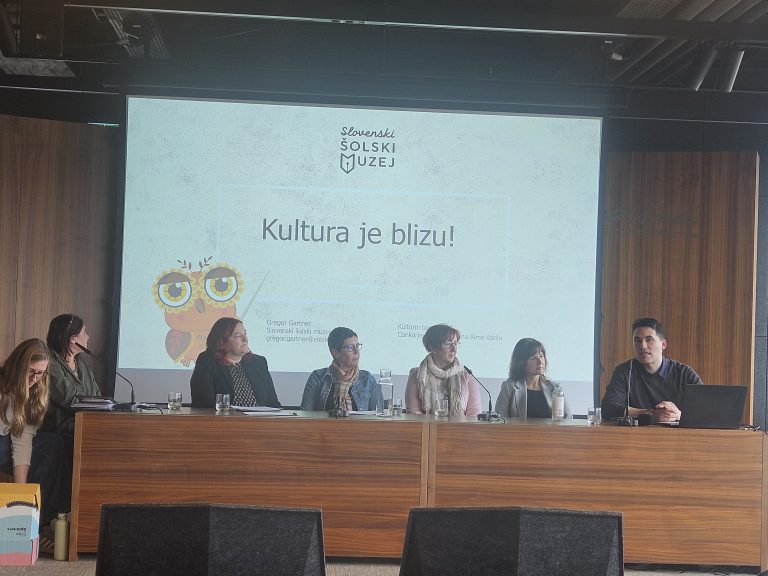 Okrogla miza z udeleženci