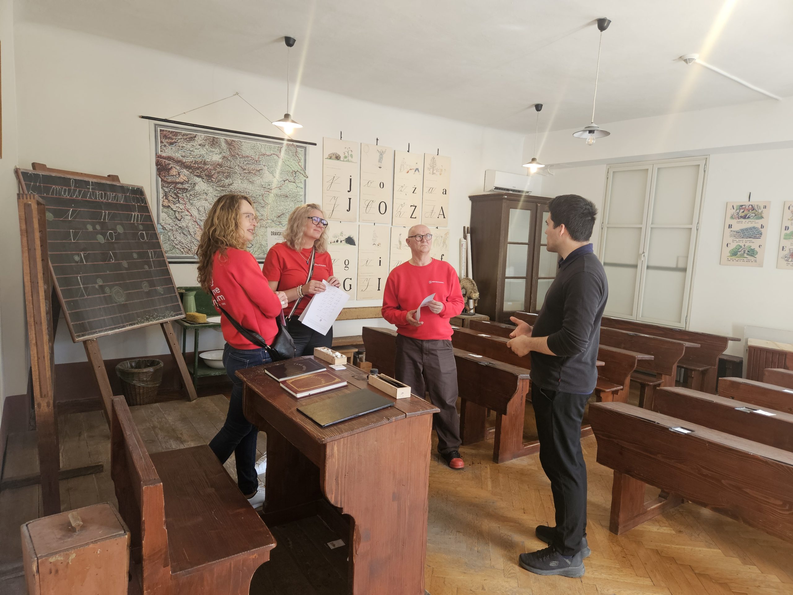 Pogovor v stari učilnici