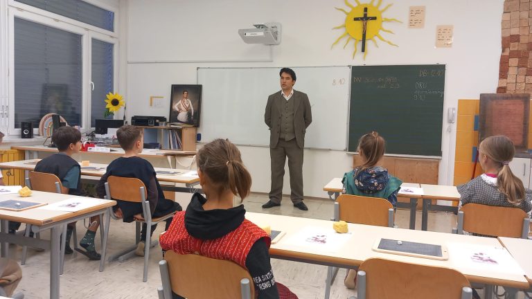 Zgodovinska učna ura Nedeljska šola